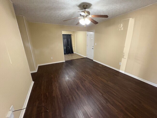 Building Photo - 508 Amor Pl