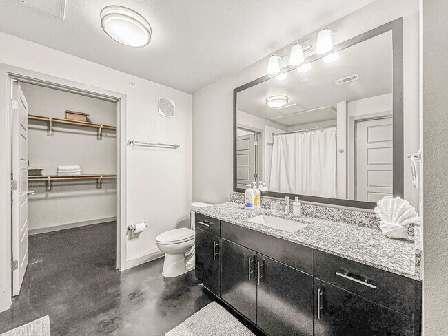 Building Photo - 3021 Routh St