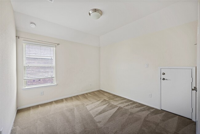 Building Photo - 12814 Bedell Bridge Ln