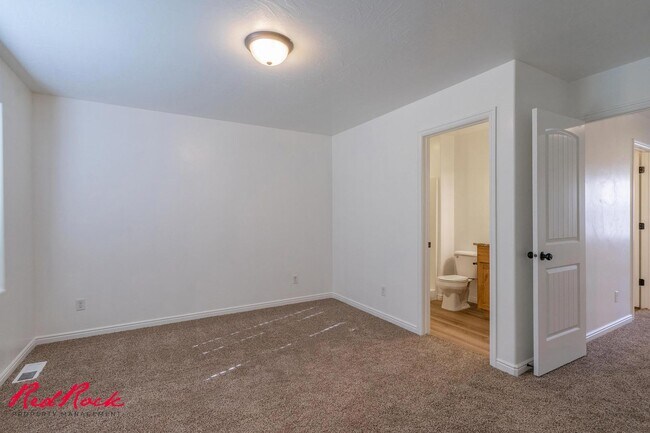 Building Photo - 2075 S Sir Monte Dr