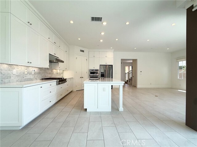 Building Photo - 203 Fiore