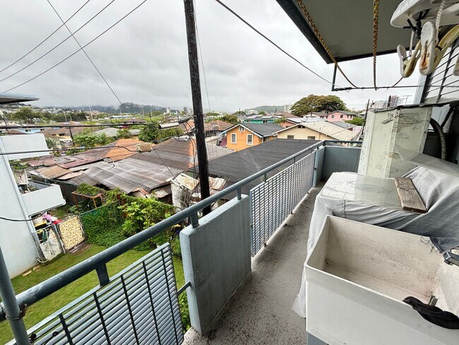 Building Photo - 1103 Kokea St