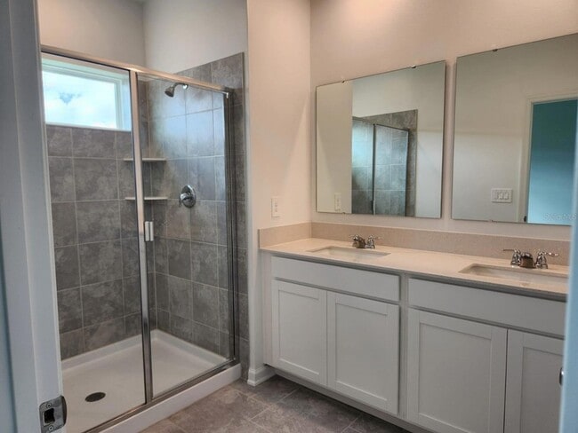 Building Photo - 3258 Laurent Lp