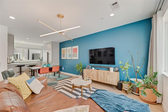 Building Photo - 4705 Bryan St