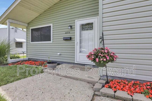 Building Photo - 2779 Woodgrove Dr