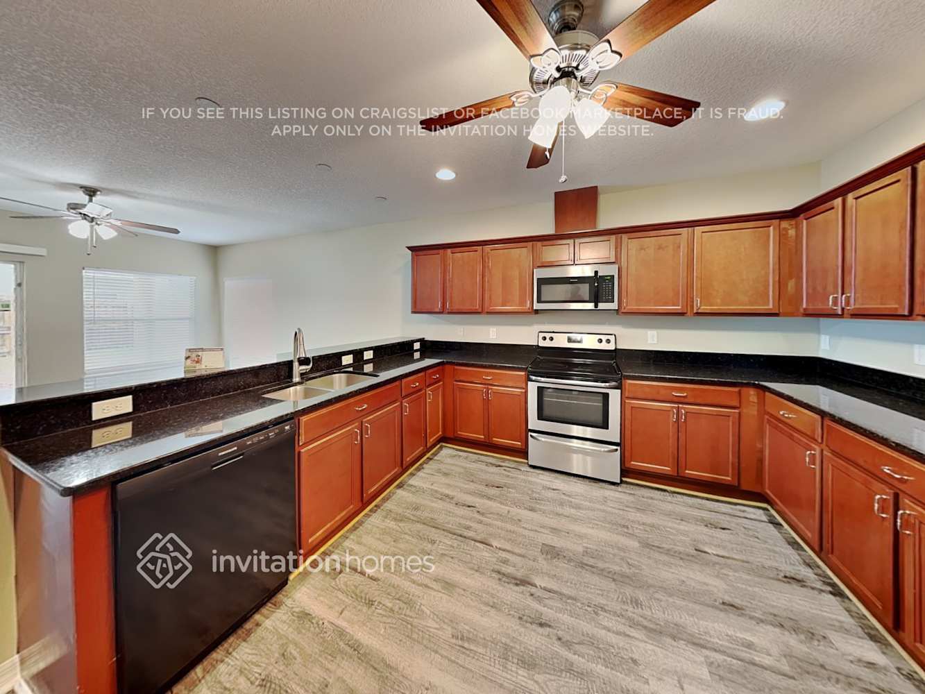 Building Photo - 6160 Kiteridge Dr