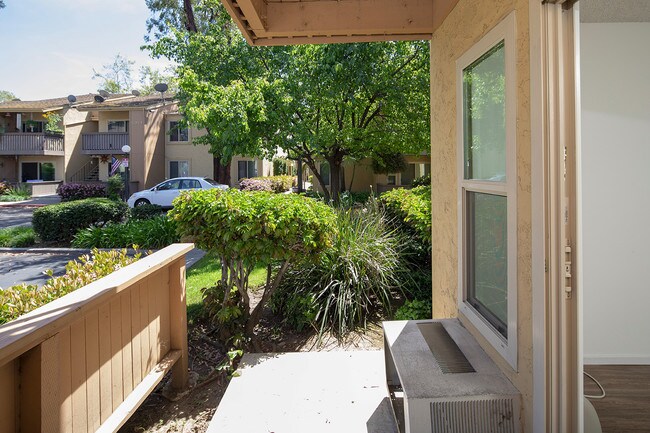 Building Photo - Mission Valley 1 Bedroom Condo w/ Pool, Spa, Fitness Center!