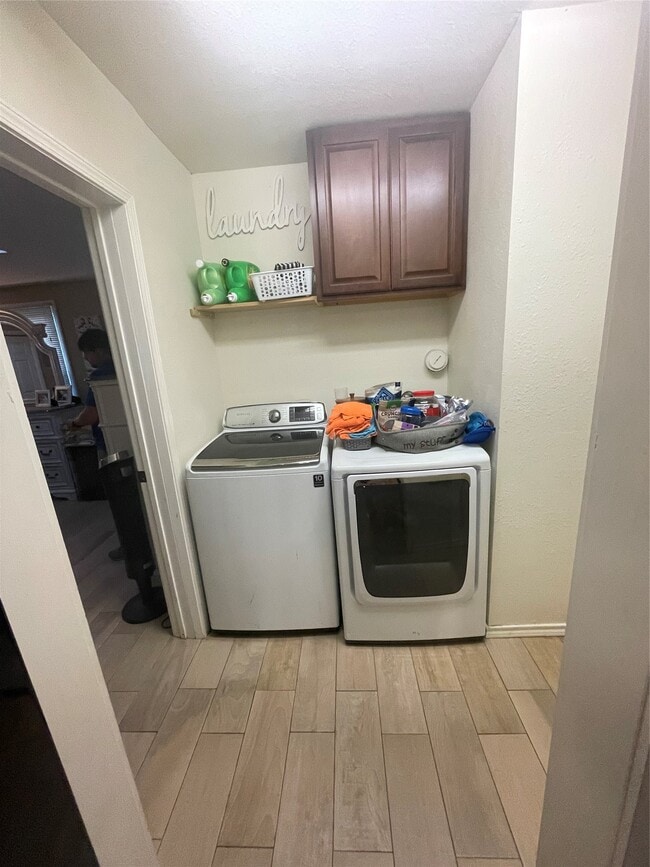 Building Photo - 119 Albacore Ave