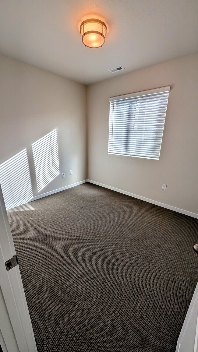 Building Photo - 13605 Frost Bitten Grv