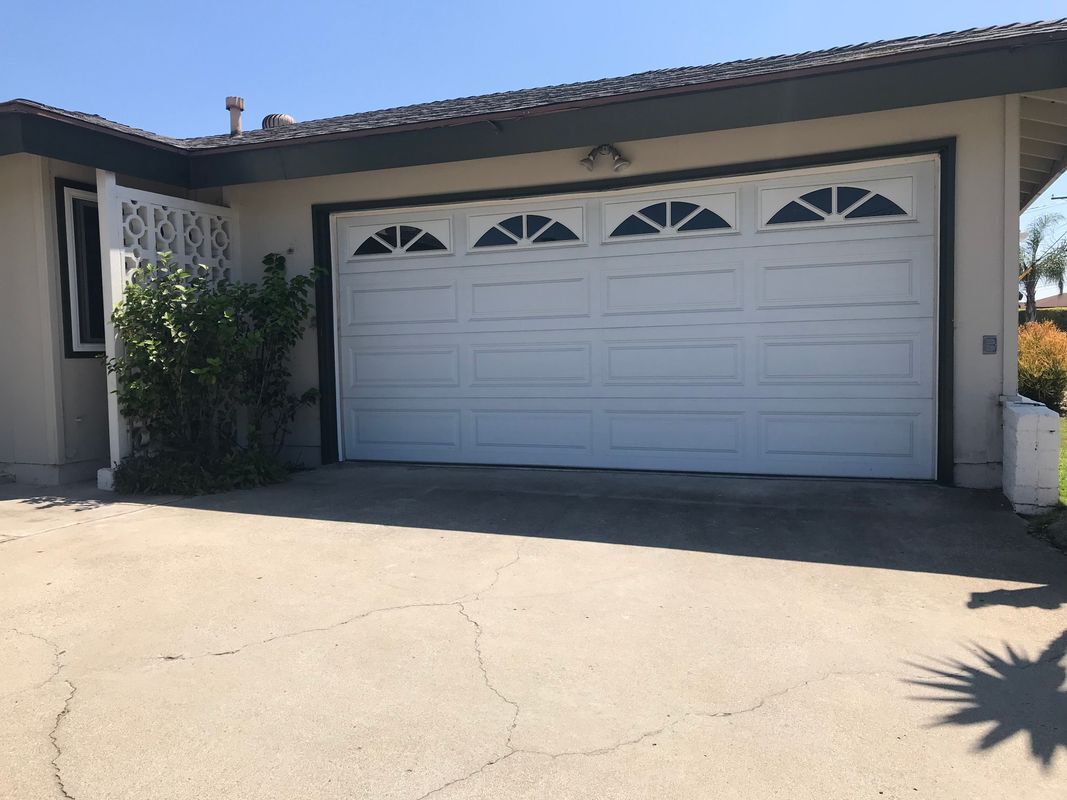 Building Photo - 5721 Carnegie St