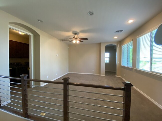 Building Photo - 3726 E Angstead Dr