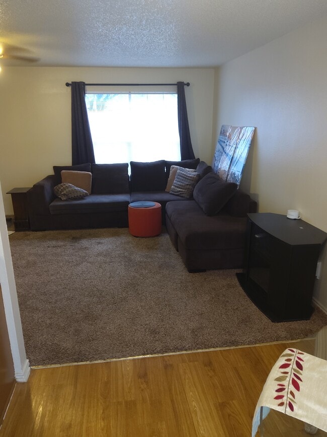 Building Photo - 5604 Rose Dawn