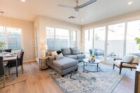 Building Photo - 3726 E Flower St