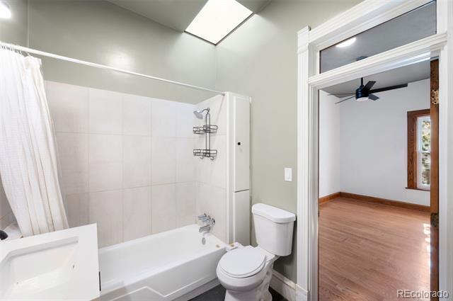 Building Photo - 326 E Dakota Ave