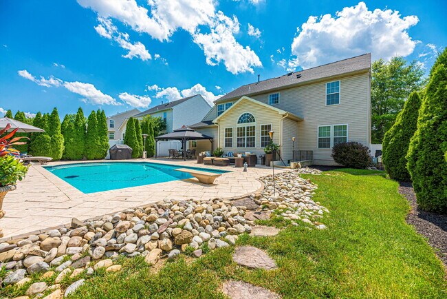 Building Photo - LEASE PENDING! Beautiful 4-Bedroom Colonial in Walkersville