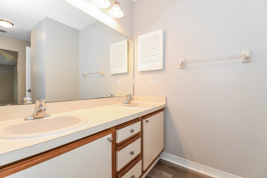 Building Photo - 2098 Allison Ct