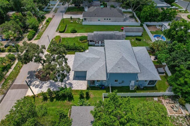 Building Photo - 1246 Bass Blvd