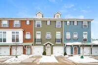 Building Photo - 39 Grandview Dr