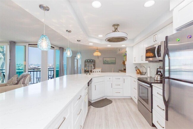 Building Photo - 5825 PUERTA DEL SOL Blvd