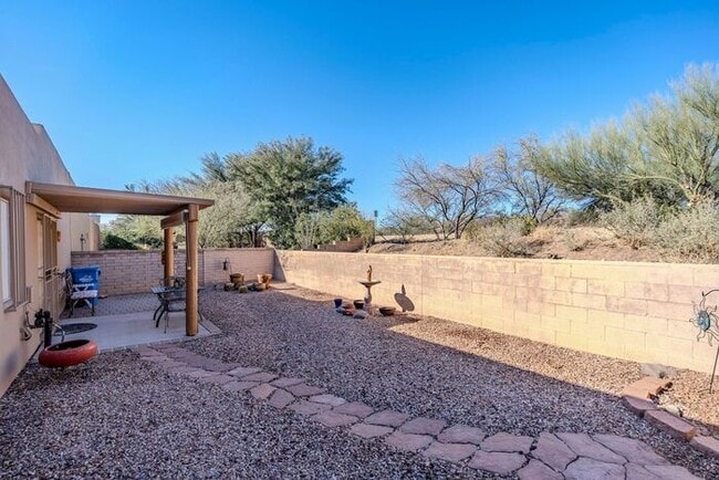 Building Photo - Turnkey Charm in Green Valley – Furnished Townhome with Gated Serenity!