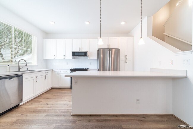 Building Photo - 3 Bed 2.5 Bath home in Koa Ridge