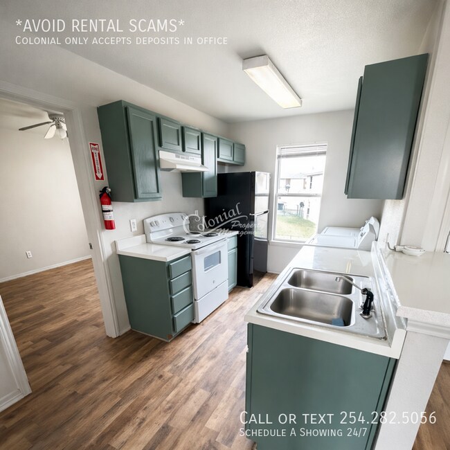 Building Photo - 5705 Greengate Dr