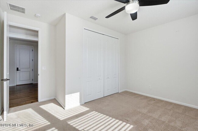 Building Photo - 102 Ann Scott Dr