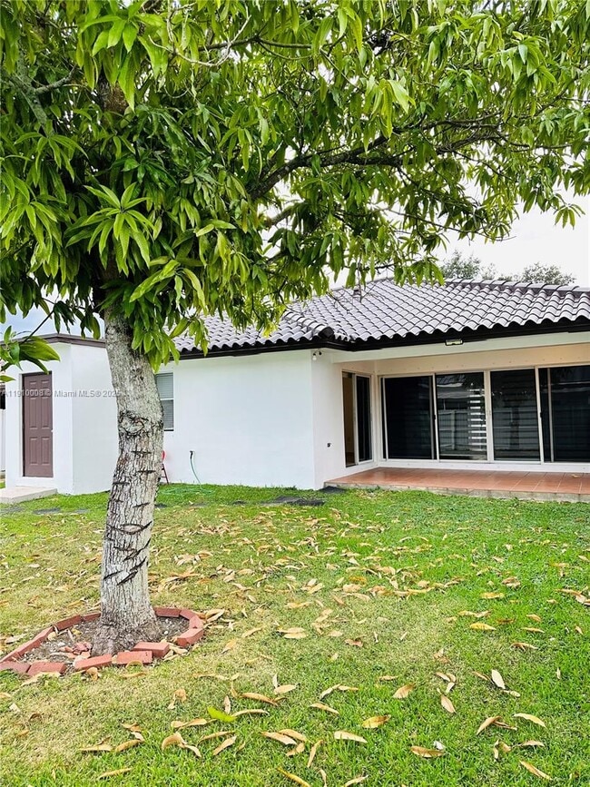 Building Photo - 1101 NW 134th Pl