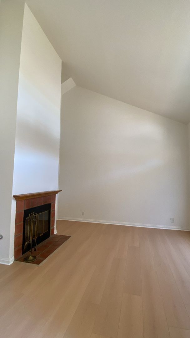 Building Photo - Quartz Hill Single Story Home (TENANT OCCUPIED - DO NOT DISTURB OCCUPANTS)