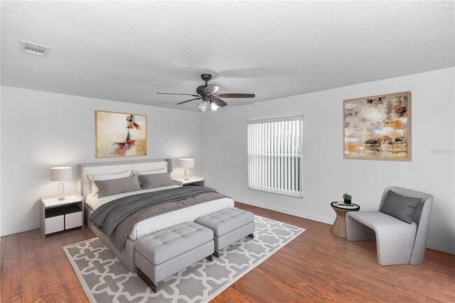 Building Photo - 8315 Village Green Rd