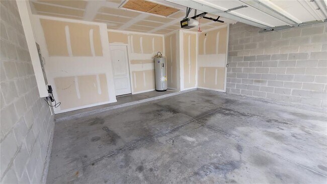 Building Photo - 1709 Wallace Manor Loop