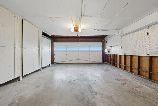 Building Photo - 1717 Brooks St