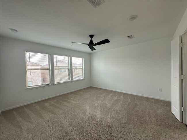 Building Photo - 1052 Laguna Cv Dr