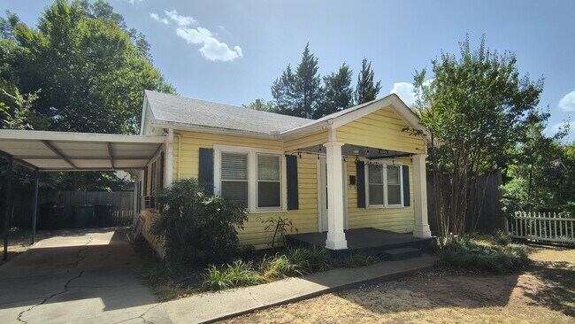 Building Photo - 1704 NW 41st St