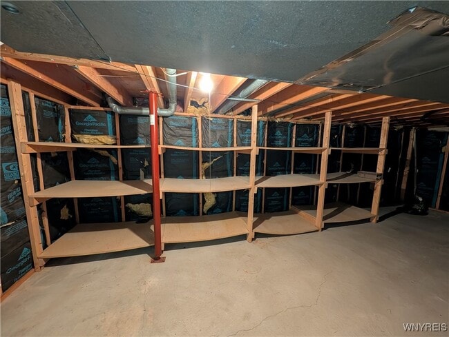 Building Photo - 270 Selkirk Dr