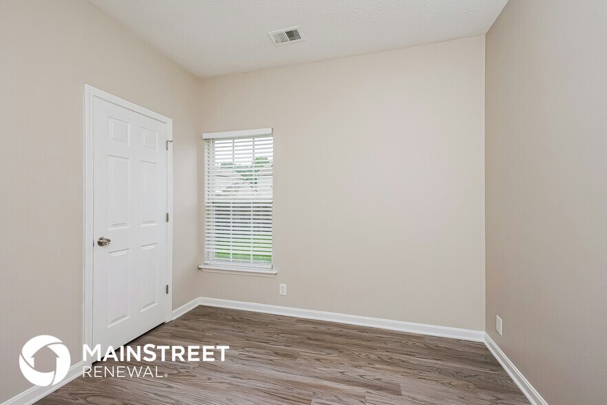 Building Photo - 6617 Timberbend Dr