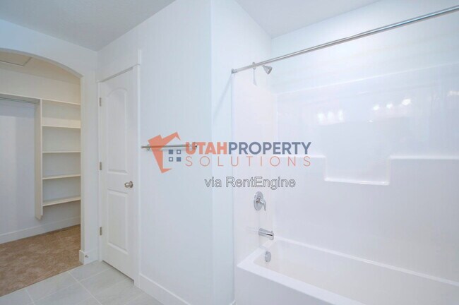 Building Photo - 1731 Jadeite Ln
