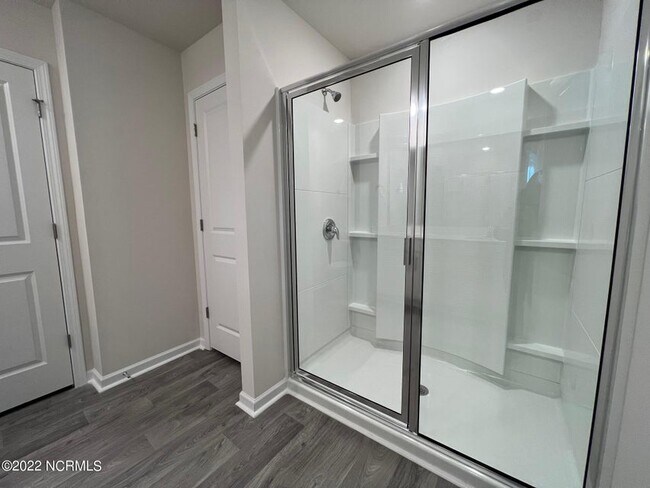 Building Photo - 1600 Gracie Ln