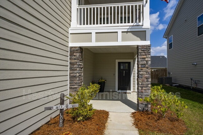Building Photo - 924 Windchase Wy
