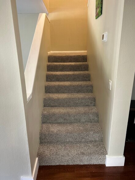 Building Photo - 6040 River Trace Rd