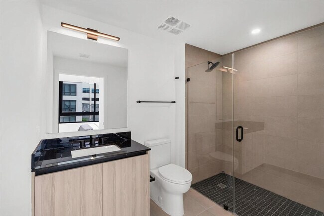 Building Photo - 225 N Miami Ave