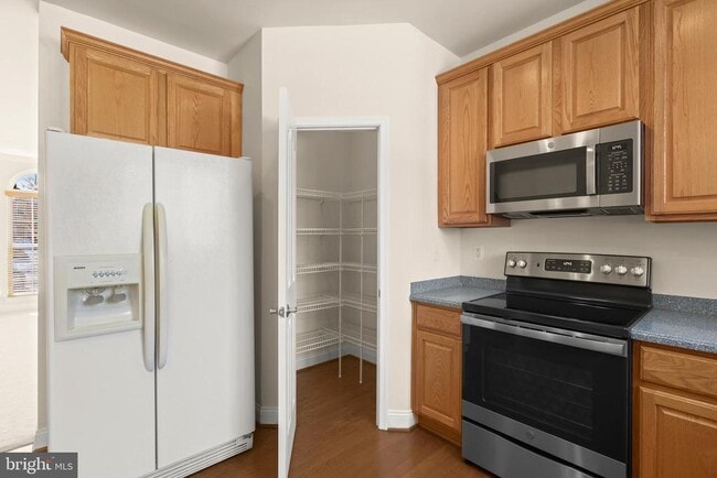 Building Photo - 618 Berwick Ct