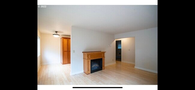 Building Photo - 8664 N Willamette Blvd