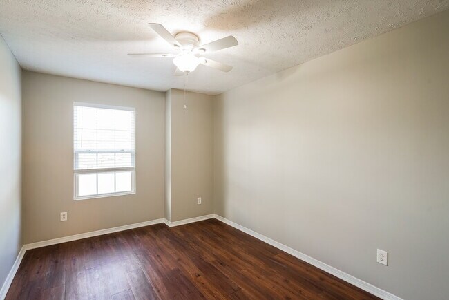 Building Photo - 109 Neville Ct