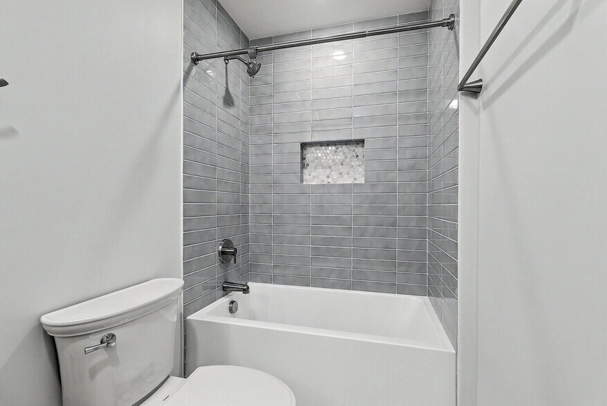 Building Photo - 958 Myrtle Ct
