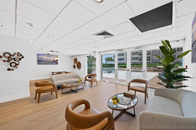 Building Photo - 3750 Galt Ocean Dr