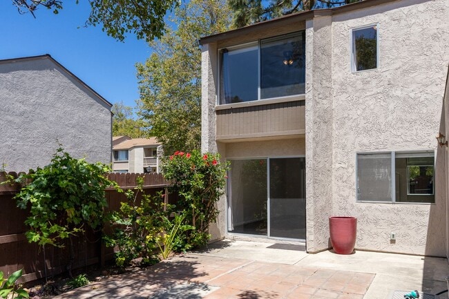 Building Photo - Ventura | Todd Ranch Townhome | 3 Bedroom + 2 Bathroom