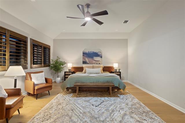 Building Photo - 1209 Savoy Ln