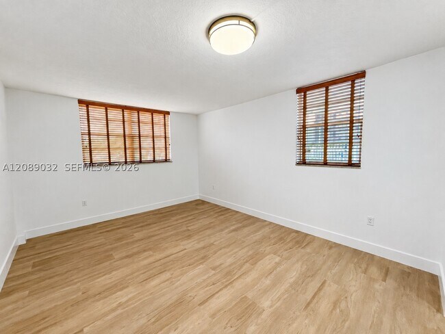 Building Photo - 14150 SW 84th St