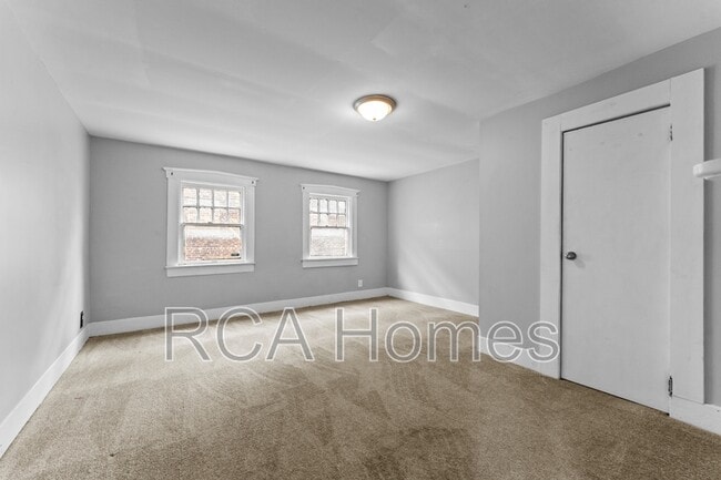 Building Photo - 1011 Dreier Pl